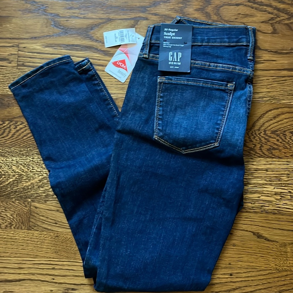 Gap Sculpt skinny denim jeans midrise slim hip &thigh  skinny leg size 30R NWT